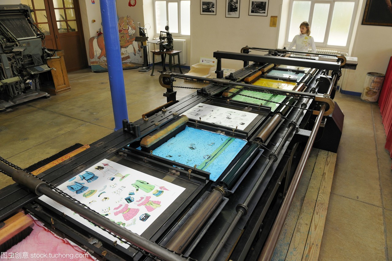 法國,vosgesepinalcitedelimageimageriedepUNKepUNK印刷品,在19世紀(jì)末,pellerin專門為被稱為aquatype的圖像獲取機(jī)器